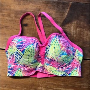 Victoria’s Secret Sports Bra Pink/Tropical 34DD